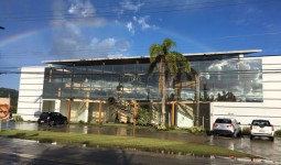 SALAS COMERCIAIS EMPRESARIAL GAROPABA - REF: 5981