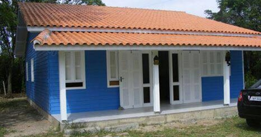 Casa com 3 dormitórios próximo a Praia do Ouvidor